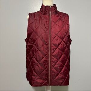 Mudpie garnet vest with a gold zipper NWT size L